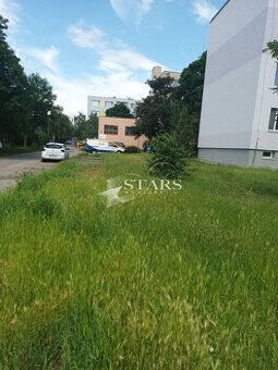 Typ: Pozemky - komerčné Ulica: Jánošíková Obec: Senec
Ponúka
