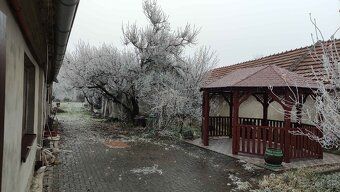 Ponúkame na predaj rodinný dom s rozsiahlym pozemkom o výmer