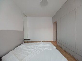 Ponúkame na prenájom štýlový a moderne zariadený 2-izbový by
