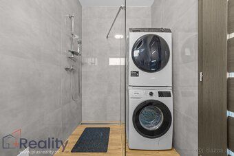 NOVÁ PONUKA! +421 915 140 870
Moderný trojizbový rodinný dom