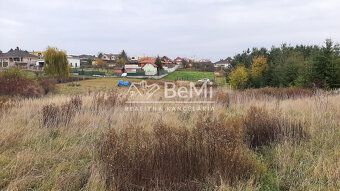 Typ: Pozemky - bývanie Mestská časť: Párovské Háje Obec: Nit