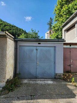 Predam garaz v povodnom stave, zastavana plocha je 19m2, cel