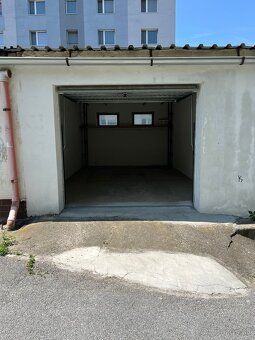 Predám garáž v centre mesta Stropkov. Garáž sa nachádza v ra