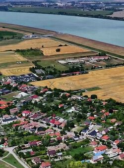 TUreality ponúkajú ideálny 570 m2 pozemok v zástavbe rodinný