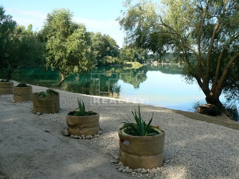 TUreality ponúkajú ideálny 570 m2 pozemok v zástavbe rodinný
