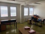 Ponúkame na prenájom 1.veľkú kanceláriu s výborným výhľadom 