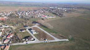 Ponúkame Vám na predaj pozemky - pre rodinné domy Šintava, p