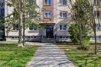 Typ: 2-izbový byt Ulica: Železničiarska Obec: Galanta
REALL 