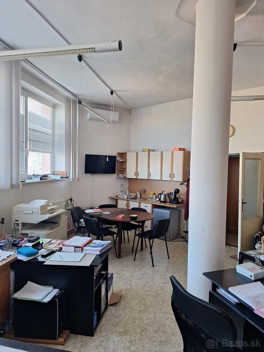 Ponúkam Vám na predaj 2 izbový ateliérový, byt o rozlohe 55 
