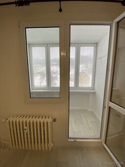 Dám do dlhodobého prenájmu veľký 1 izbový byt 46 m2 s balkón
