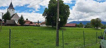 Ponúkam na prenájom rodinný dom 4+1, spolu s garážou s vo Ve