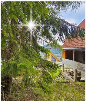 Ponúkame na predaj rozostavanú trojpodlažnú nehnuteľnosť v n