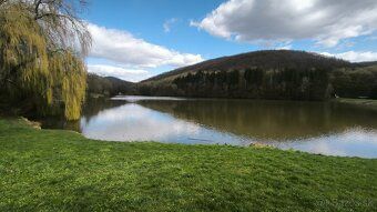 🏡 EXKLUZÍVNE NA PREDAJ – REKREAČNÉ CHATKY PRI VODE 🎣 Ponúkam