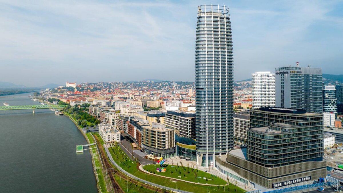 #4101
Prenajmeme 1 parkovacie miesto v Eurovea Tower na -2. 