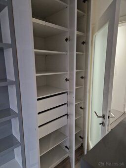Výmera bytu 32,4 m2 + výmera loggia 8m2.
Exkluzívne zariaden