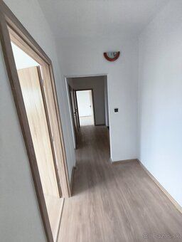 Na predaj príjemný 3-izbový byt po čiastočnej rekonštrukcii
