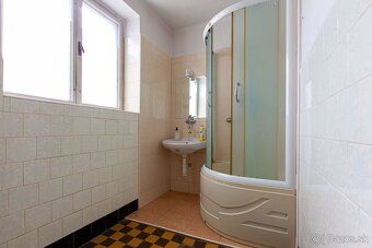 Ponúkame k predaju vo výhradnom zastúpení REMAX Mr & Mrs s V