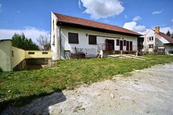 Ponúkame na predaj rozľahlú priemyselnú halu v priemyselnej 