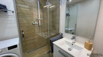 Realitná kancelária SLOVREAL ponúka na predaj kompletne zrek