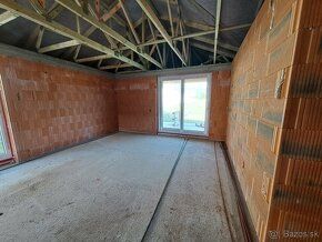 Ponúkame Vám na predaj 4 izbový tehlový rodinný dom - Novost
