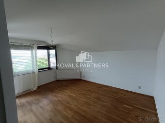 Typ: Rodinný dom Ulica: Štitáre Obec: Štitáre
Exkluzívne býv