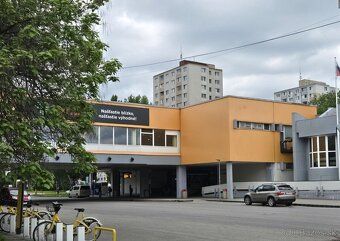 Realitná kancelária KARIN & PARTNERS ponúka na prenájom obch