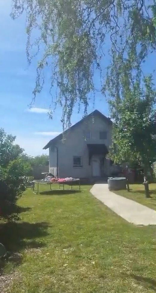 Ponúkame Vám na predaj novostavbu samostatne stojacej 5-izbo