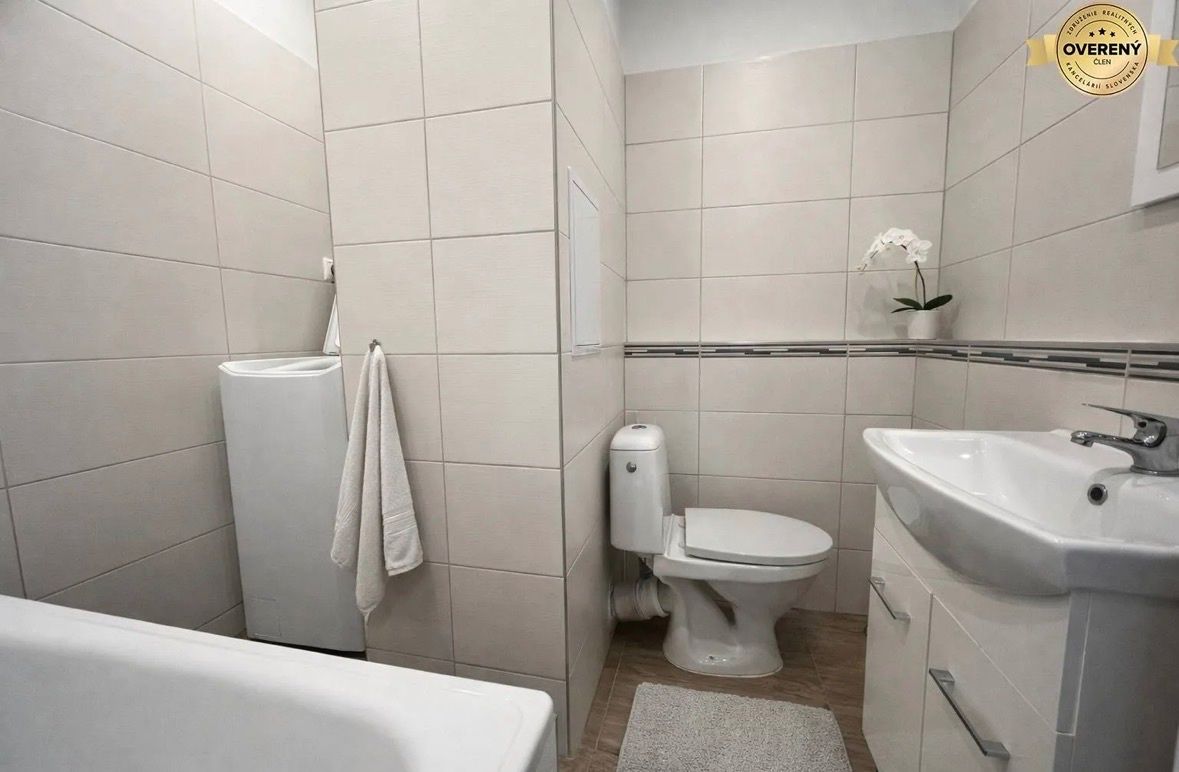 🏡 Na prenájom: Svetlý 1-izbový byt s balkónom v Trnave | Ul.