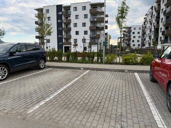 Ponúkame Vám exkluzívne 3-izbový byt s dvoma parkovacími mie