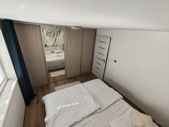 **Na predaj kompletne zariadený 4-izbový rodinný drevodom – 