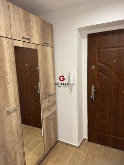 ID:458 GE-MAX Reality ponúka na predaj priestranný 2-izbový 