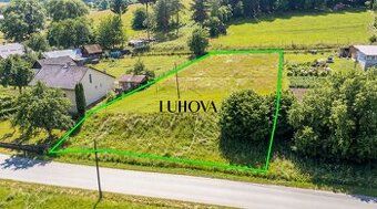Ponúkame na predaj STAVEBNÝ pozemok o celkovej výmere 1753 m