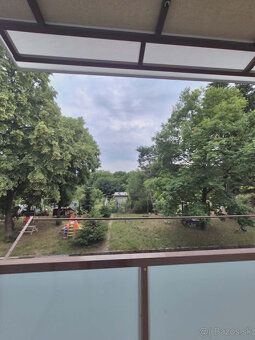 Exkluzívne na predaj veľkometrážny 3-izbový byt s garážou, z