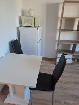 PRENÁJOM - 2i byt s balkónom na Kríkovej ul., Bratislava_ me