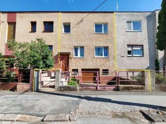 Realitná kancelária REG4U Vám ponúka NA PREDAJ pozemok v obc