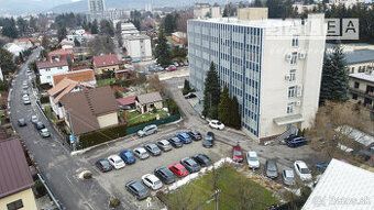 kancelária pripravená na prácu od 1. augusta 2026 zariadenie