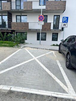 Realitná kancelária REG4U Vám ponúka na PRENÁJOM PRIESTORY s