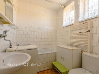Ponúkam vám na predaj rodinný dom s garážou na Chalupkovej u