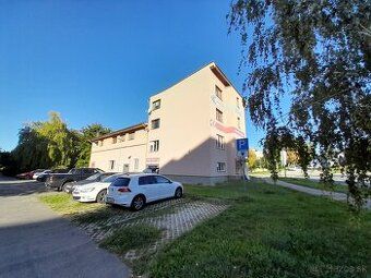 Ponúkame na prenájom nebytový priestor vo výbornej lokalite 