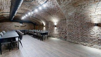 Ponúkame na prenájom nebytový priestor vo výbornej lokalite 