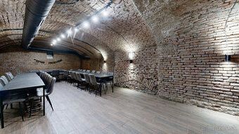 Ponúkame na prenájom nebytový priestor vo výbornej lokalite 
