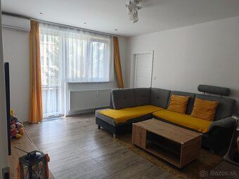 Prenájom 3-izbového bytu – Medňanská ulica , Ilava (66 m²)
P