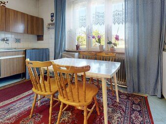2-podlažný rodinný dom s krásnou záhradou
Popis: Rodinný dom