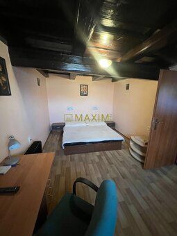 Ponúkame na predaj dvojizbový rodinný dom v tichej lokalite 