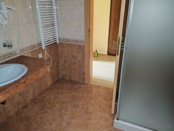Plocha: 83.00 m² Izby: 2 Spálne: 1 Kúpeľne: 1 Poschodie: 2 L