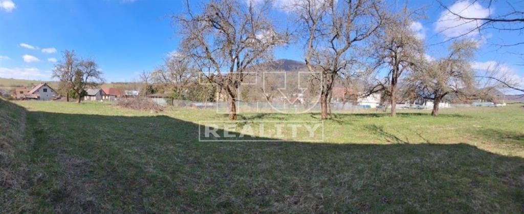 TUreality ponúka na predaj pozemok vhodný na výstavbu až dvo
