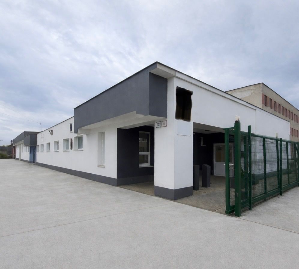 Ponúkam na prenájom kancelárske priestory o výmere 230 m². P