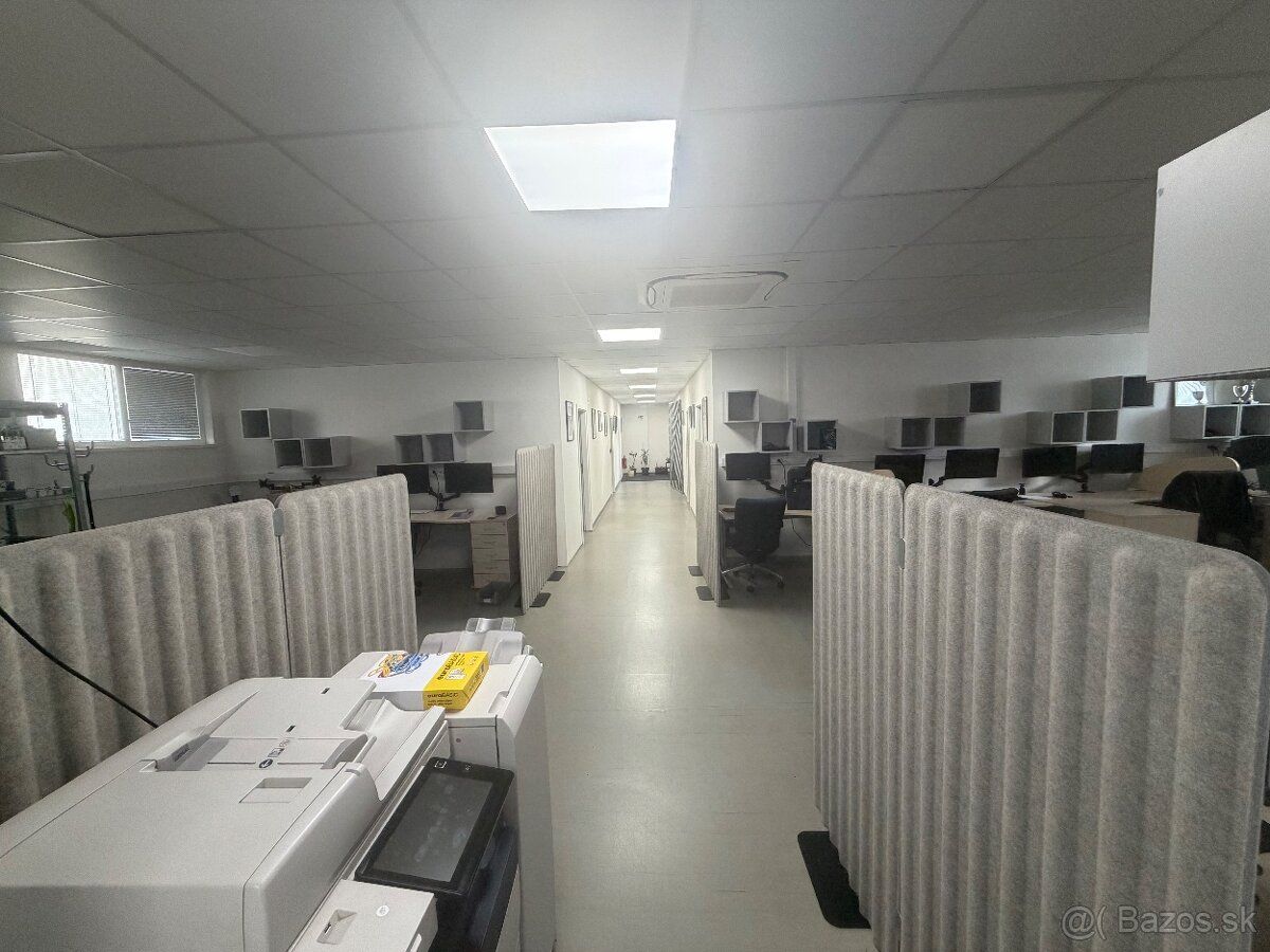 Ponúkam na prenájom kancelárske priestory o výmere 230 m². P