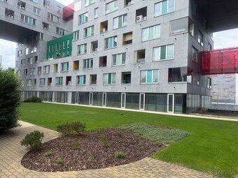 Moderná garzónka v absolútnom centre Bratislavy ponúka ideál