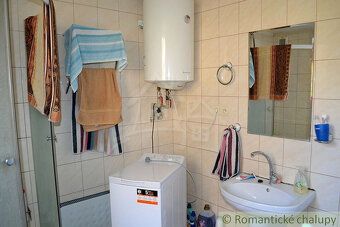 Výnimočné miesto s rodinným domom sa nachádza na rozľahlom v